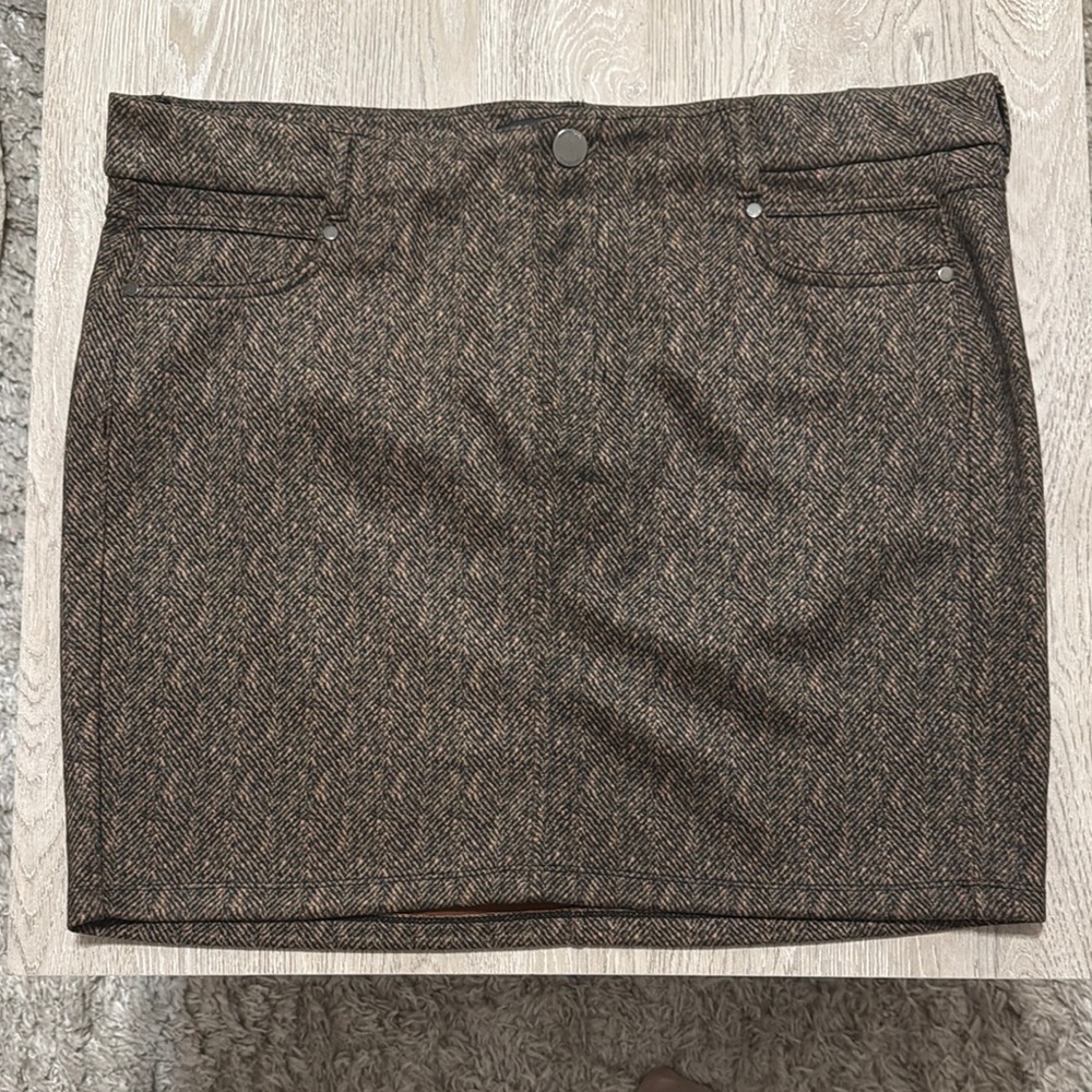 Elegant Brown Herringbone Skirt